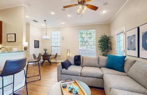 West Congress House | South Austin Getaway