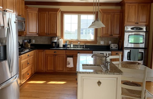 Bethany Beach House | SOUTH BB-CANAL FRONT Walk to Beach-6 BR 7 BA sleeps 16-Pet Friendly Home