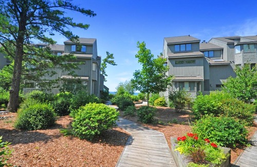 Glen Arbor Apartment | South Beach 26