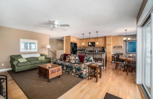 Glen Arbor Apartment | South Beach 26
