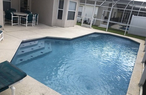 Florida Pines House | South facing pool home in Davenport