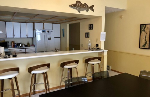 Traverse City House | South Lake Leelanau lakefront home, Kayaks/Bikes provided, Clean Sandy bottom n