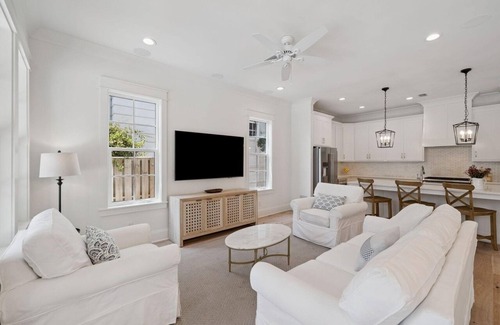 Santa Rosa Beach House | South of 30A - Private Pool - 5 En Suite - Near Beach Access - Great Location