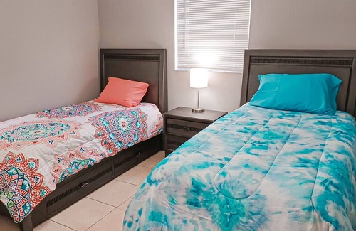Ballast Point Apartment | South Tampa Mac Dill AFB ★ Bayshore ★ Pets OK! - 6908B