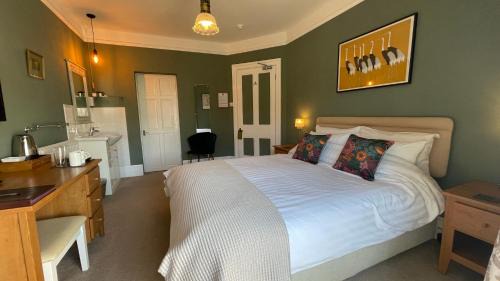 Lynton Bed & Breakfast | Southcliffe B&B