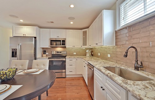 Cannonborough Elliotborough House | SOUTHERN CHARM! DOWNTOWN CHARLESTON - Sleeps 10