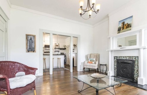 Macon House | Southern Cottage Minutes to Mercer & Downtown