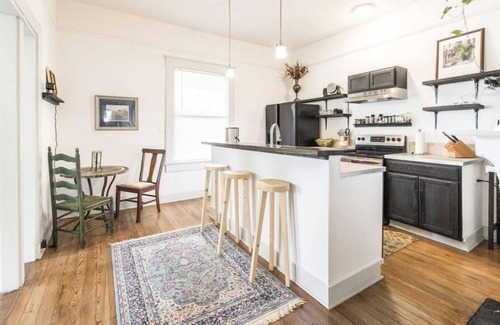 Macon House | Southern Cottage Minutes to Mercer & Downtown