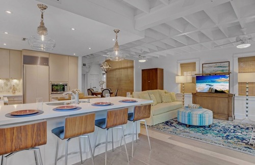 The Meadows House | *SOUTHERN STAR @ THE MEADOWS* Private Home & Pool + LAST KEY SERVICES.