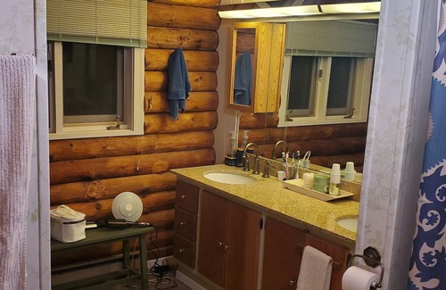 Wilmington Cabin | Southern Vermont log cabin, views, pond & 2 firepits. Winter Ski Weeks Available