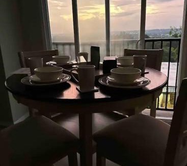 Five Points South Apartment | Southside Mountain Escape