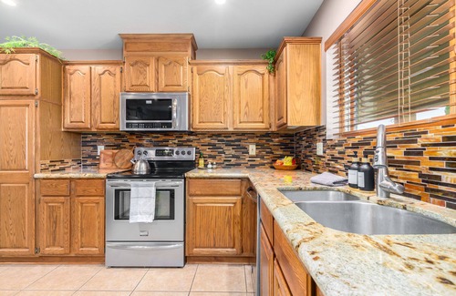 Golden Springs House | Southwest Villa 3/2 w/pool and spa near Golf/hiking