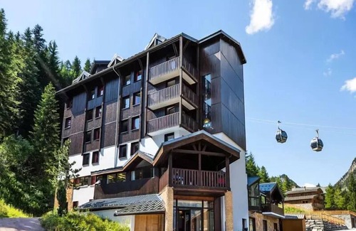 Valfrejus Apartment | SOWELL Family Valfréjus* - Superior Double Room Single Bed