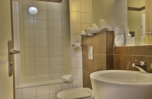 Isola Hotel | SOWELL HÔTELS Le Pas du Loup