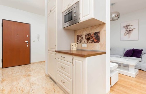 Wola Apartment | Sowińskiego 51 | Warsaw | Parking | Remote Work