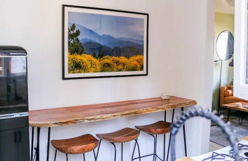 Big Bear Lake Cottage | Spa | fireplace inside & out | perfect location
