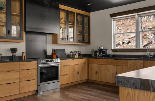 Marshall House | Spa H/T Sauna Float Tank Buffalo River