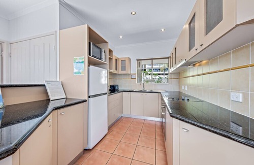 Airlie Beach Apartment | ❤️★Spa Haven ★ 17A ★❤️