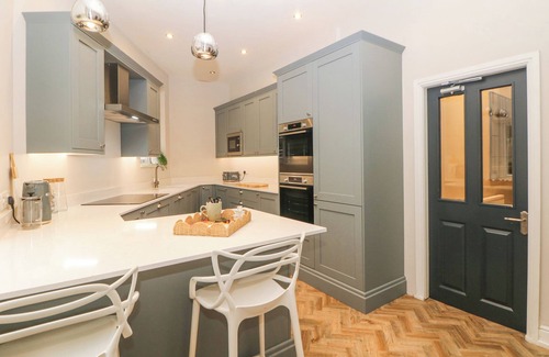 Buxton Cottage | SPA HOUSE, luxury holiday cottage, with open fire in Buxton