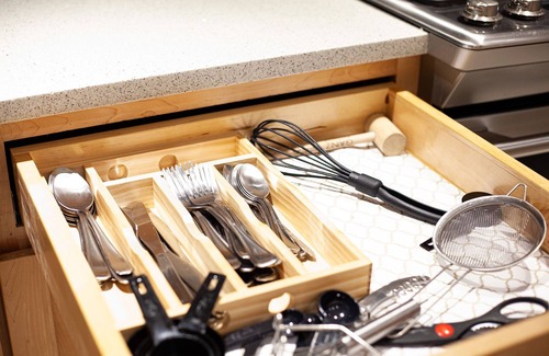 Harbor Heights Cottage | Space Coast Family Getaway Beach+Pool+Spa The Sea Turtle Cottage