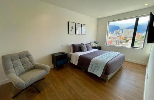 Bogota Apartment | Spaceful apartment near Corferias Mountain View 3 hab- 804A