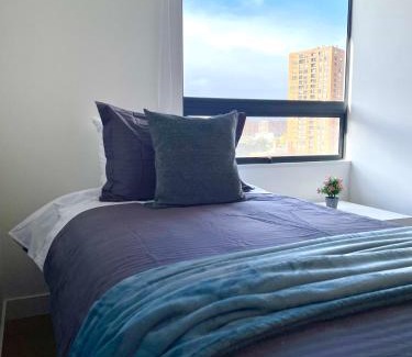Bogota Apartment | Spaceful apartment near Corferias Mountain View 3 hab- 804A