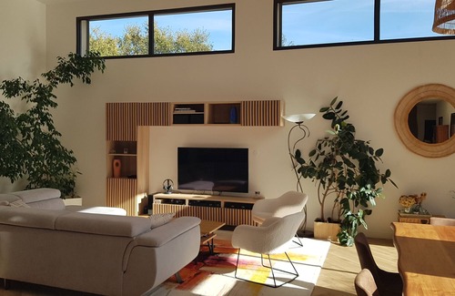 Cuers Villa | Spacieuse Villa Contemporaine Avec Piscine Privée à 30mn des Plages - au Calme