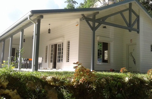 Le Gosier Cabin | Spacieuse Villa, Ensoleillée, Espace Boisé, 10 Minutes des Plages