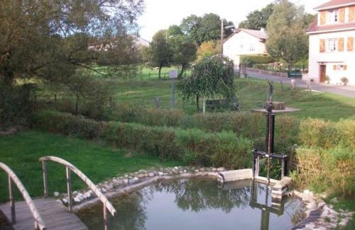 Repaix House | Spacieux gîte familial avec jardin et salle de jeux, proche de Center Parcs et des Vosges - FR-1-584-45