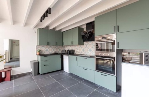 Ixelles Apartment | Spacieux Jardin 2BD Apt à Flagey 0