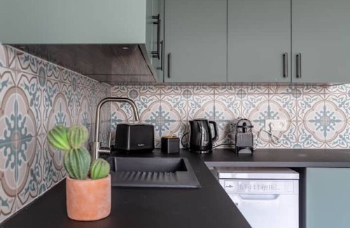 Ixelles Apartment | Spacieux Jardin 2BD Apt à Flagey 0