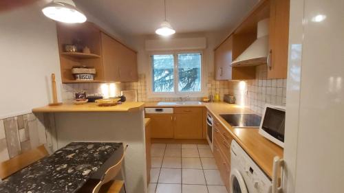 Blagnac Apartment | :) Spacieux T4 AÉROPORT, ensoleillé, déco soignée