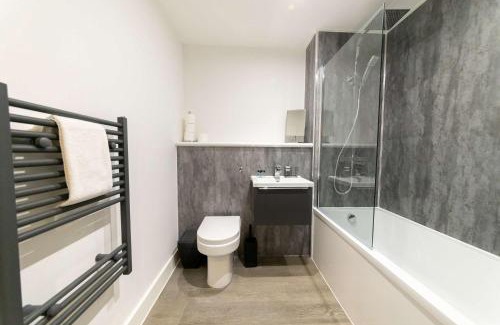 Vauxhall Apartment | Spacious 1 Bed Apartment in Liverpool w Views