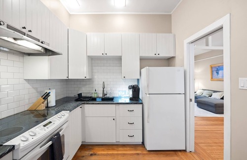 Hayes Valley Condo | Spacious 1 Bedroom Apartment in Hayes Valley
