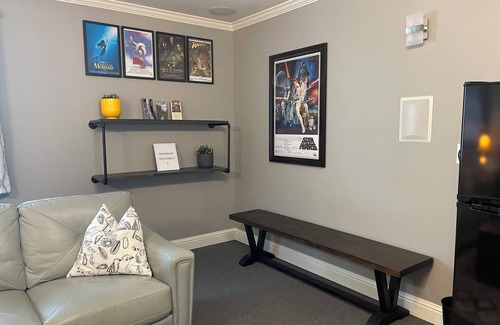 Mariposa Apartment | Spacious 1 Bedroom, 1 or 2 beds, Yosemite-Mariposa Guest Suite B