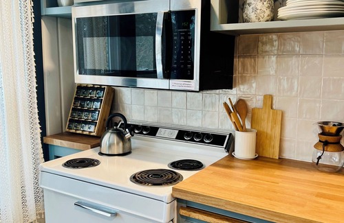 Minnetonka Apartment | Spacious 1-bedroom apartment in Minnetonka. Private Oasis next to regional trail