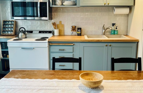 Minnetonka Apartment | Spacious 1-bedroom apartment in Minnetonka. Private Oasis next to regional trail