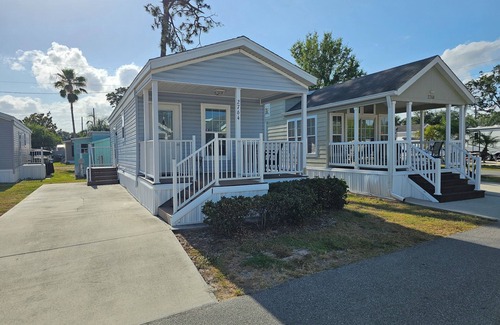 Kissimmee House | SPACIOUS 1 BEDROOM HOUSE IN DISNEY AREA 5 STAR RATED MILL CREEK RESORT 2764