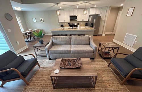 Williamsburg Condo | Spacious 18BR/BA Combined Condos in Traverse City