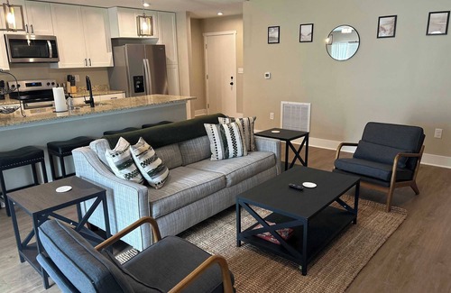Williamsburg Condo | Spacious 18BR/BA Combined Condos in Traverse City