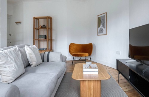 Vincent Square Apartment | Spacious 1BR in Pimlico, nr Train Station, by Bluegound