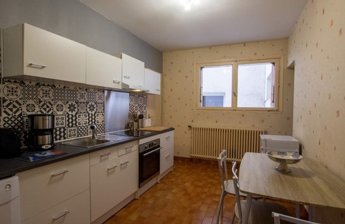 Perigueux Apartment | Spacious 2-bedroom apartment in the heart of Périgueux with modern amenities