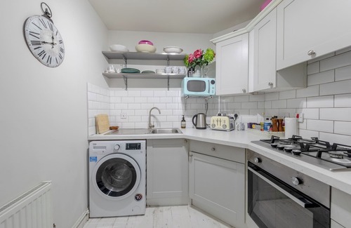 Wandsworth Apartment | Spacious 2 bedroom flat in Wandsworth!