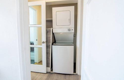 The Flats Apartment | Spacious 2-Bedroom Hollywood Apartment near Sunset Blvd