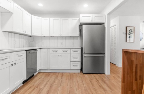Myrtle Beach House | Spacious 2 bedroom just a 2 min walk to the beach!