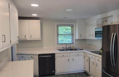 Mills River House | Spacious 2Bed/2Bath getaway in Mills River near fishing, biking, beer, & airport