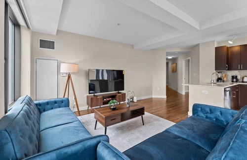 Theatre District Apartment | Spacious 2BR 2BA Condo Boston Downtown