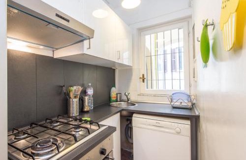 Rione V Ponte Apartment | Spacious 2BR in the historic center