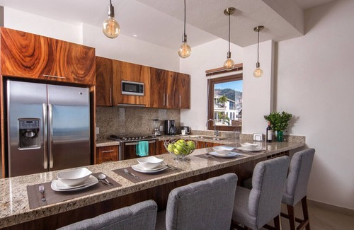 Downtown Puerto Vallarta Condo | Spacious 2BR with infinity pool Gringo Gulch