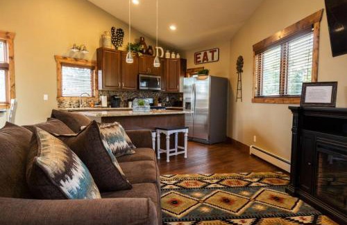 Estes Park House | Spacious 2nd story loft with awesome views